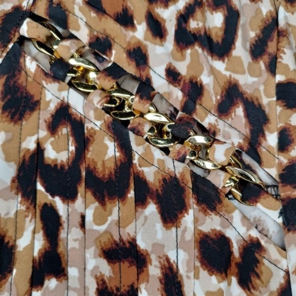 Cocomo Plus Size 2X Black Tan Animal Print Pintuck Short Flutter Sleeve Top - Picture 6 of 7